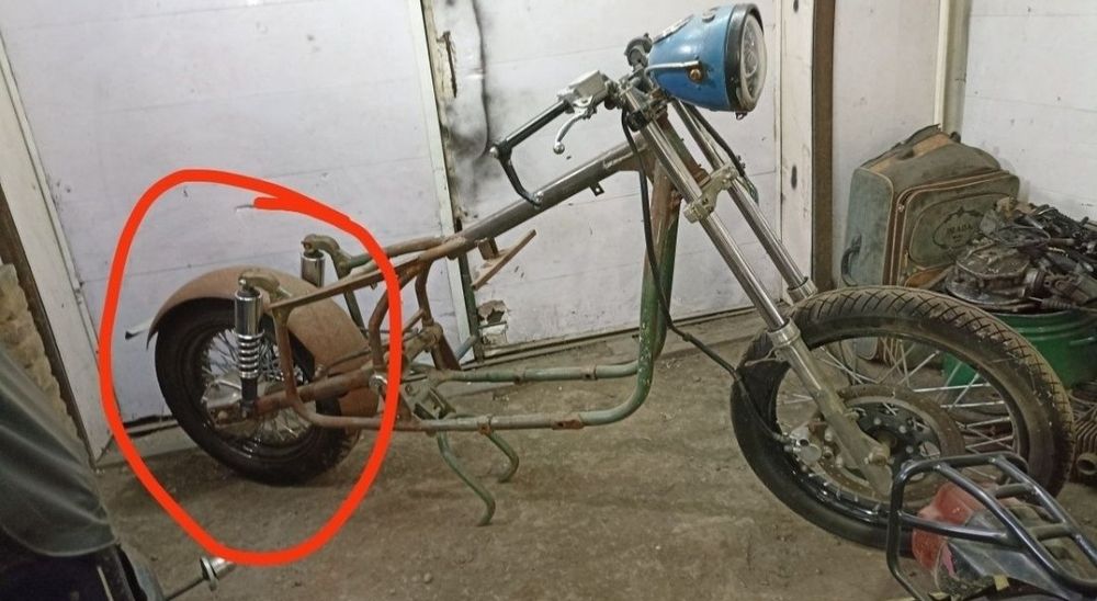 Продам по запчастинам кастом Днепр