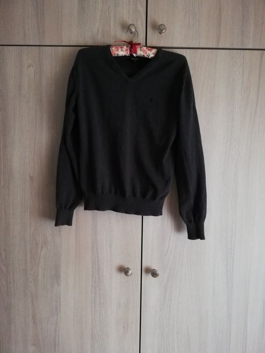 Sweter        męski.