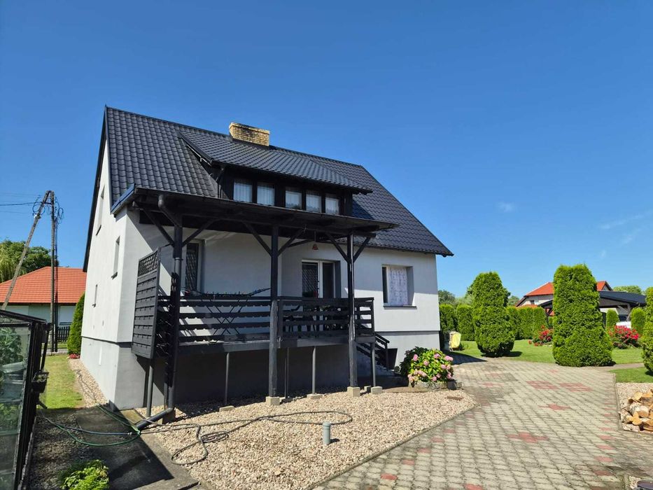 Dom wolnostojący 200m2 wraz z budynkiem gospodarczym na działce 2000m2