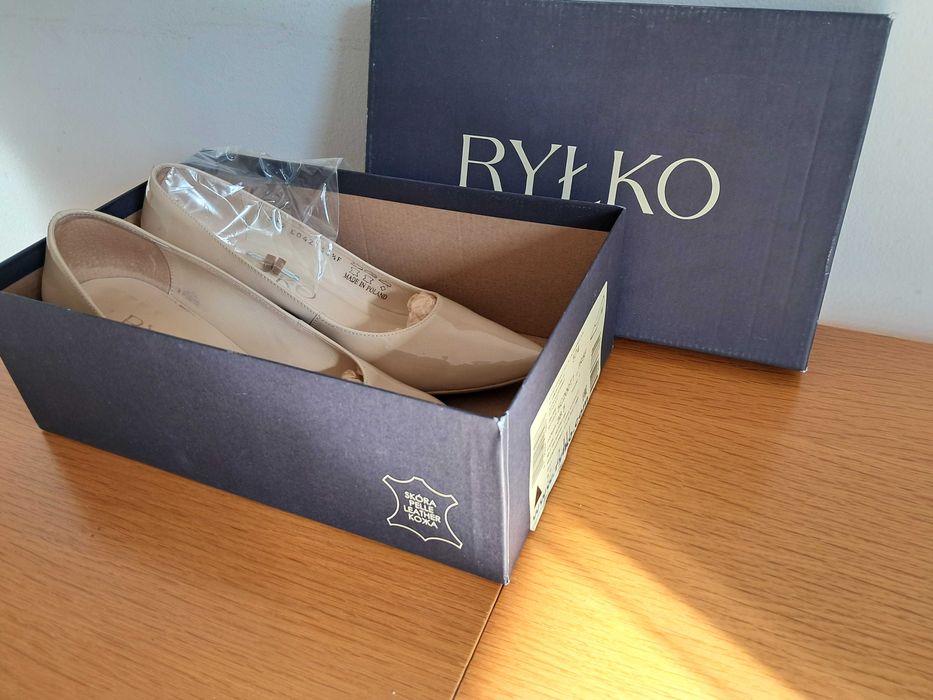 czółenka skórzane RYŁKO 38,5 beżowe