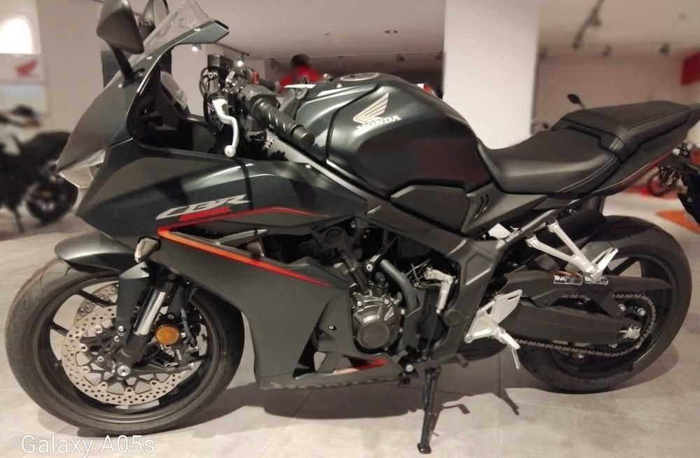 Moto Honda CBR 650R Eclutch