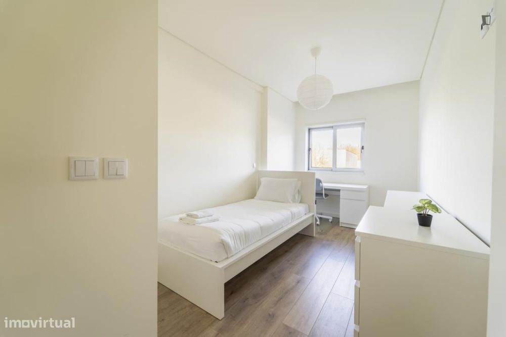 Quarto - localizado em Sé de Braga e São Lázaro Braga