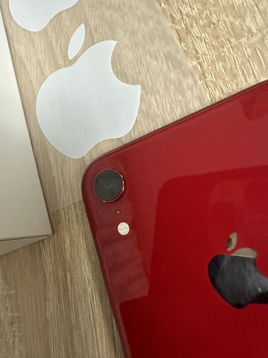 iPhone XR 64gb Red