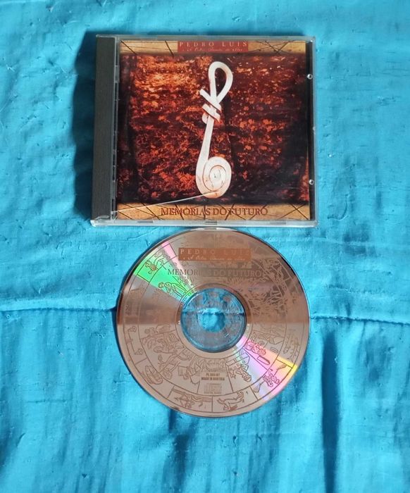 8 CDs (Bandas / Artistas nacionais)