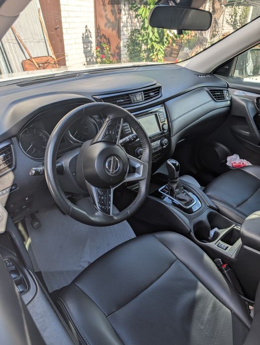 Продам Nissan rogue AWD.