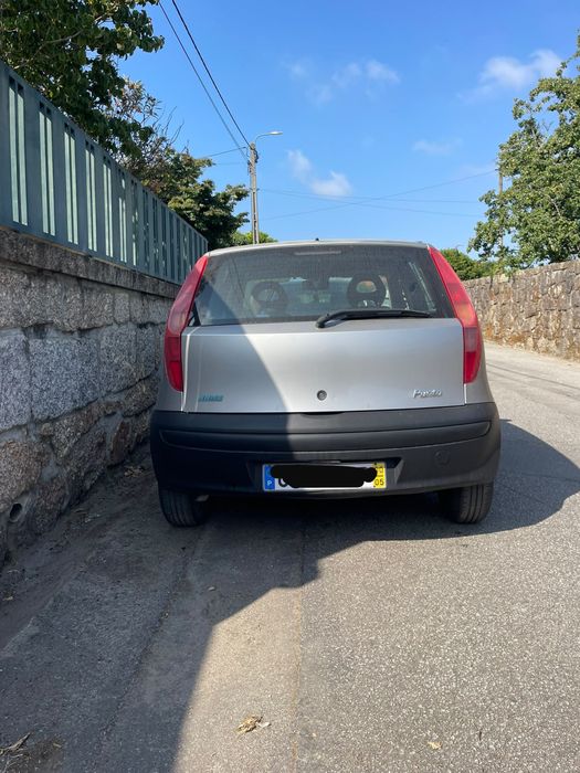 Fiat punto ano 2000 a gasolina