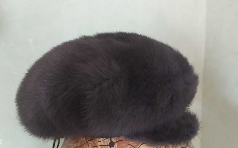 Берет из норки б/у