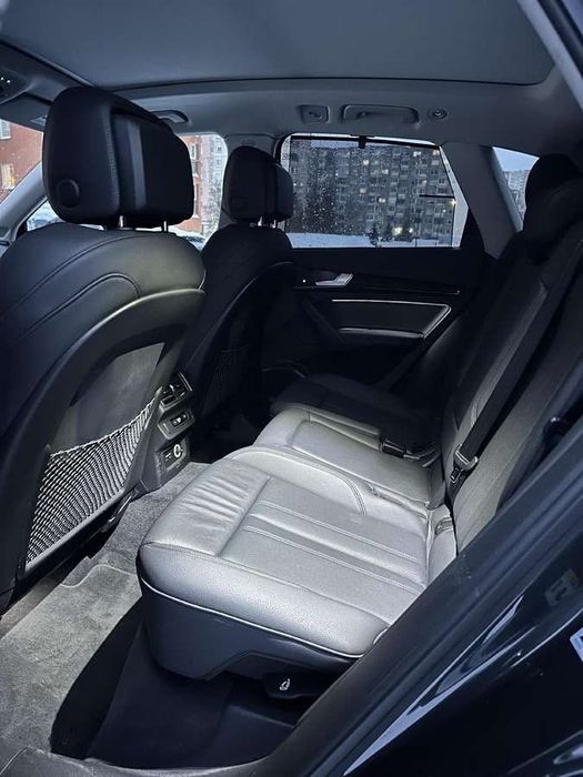 Audi Q5 2020 року