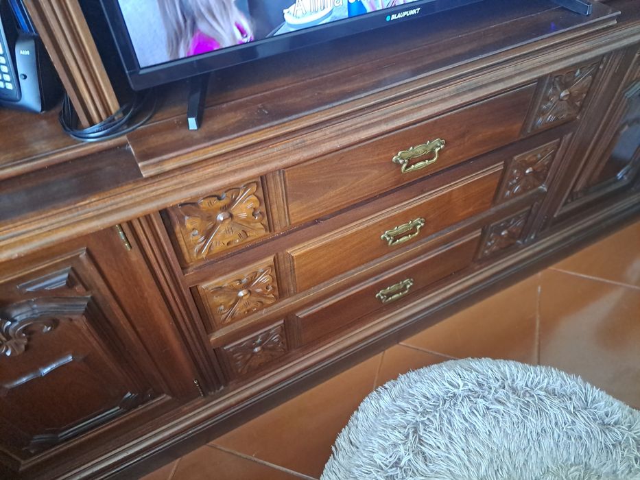 Movel de sala, de madeira verdadeira