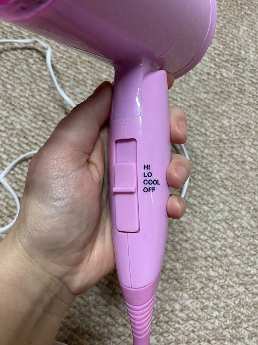 Фен для дівчинки