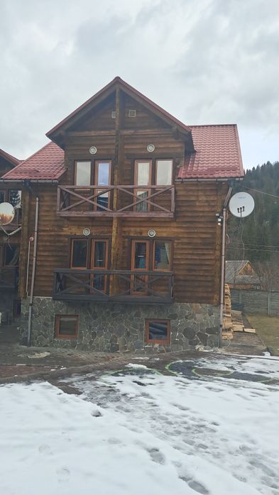 Продам готель у Карпатах