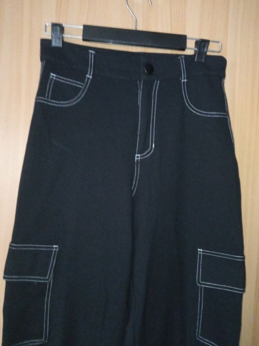 stylowe czarne z przeszyciami