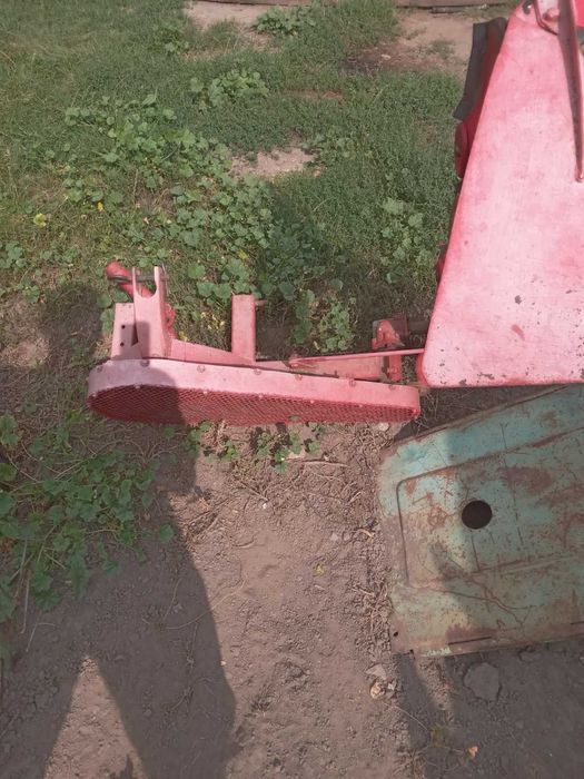 Продам хтз т 012