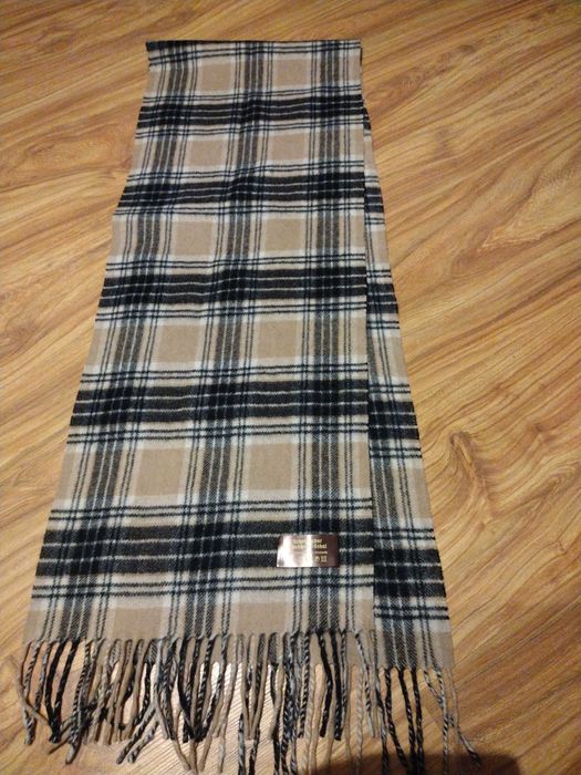 Szalik kaszmirowy (60% cashmere, 40% żywa wełna)
