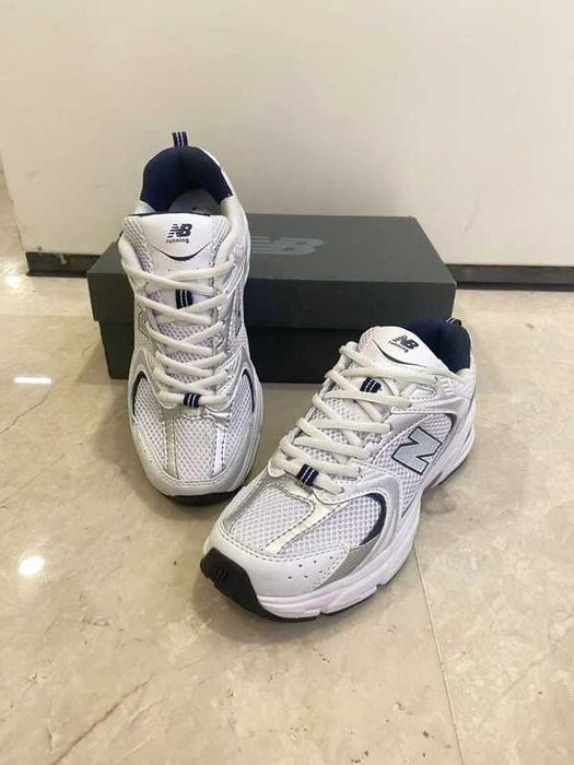 ButyDamskie New Balance 530_White_Silver_Navy_Uniseks R.38,5