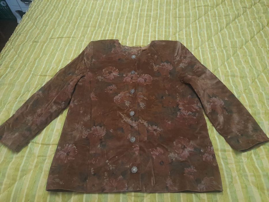 Casaco pintado usado