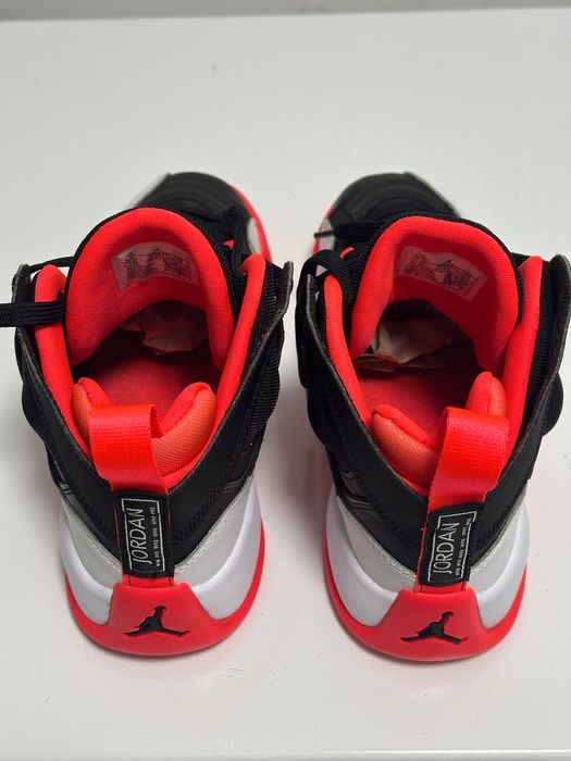 Buty sportowe AIR Jordan Jumpman Two Trey 38