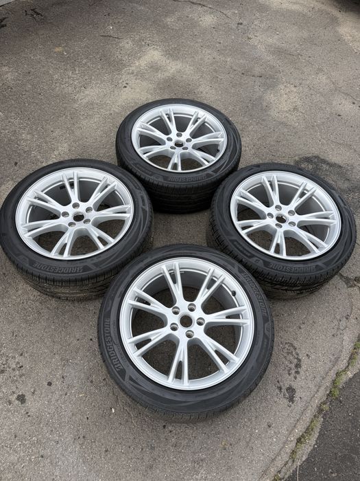 Комплект коліс R19 Tesla Model Y • 2024