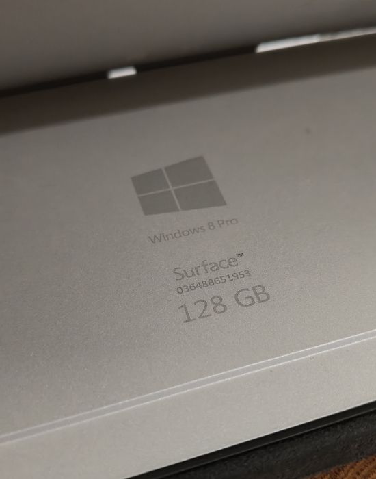 Laptop tablet Microsoft Surface PRO 128 GB Win11 + odłączana klawiatur