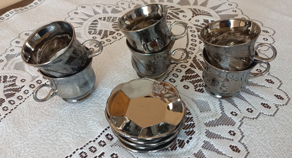 Filiżanki szkło I porcelana