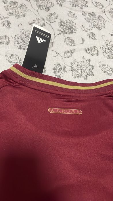 Camisola e calção do Roma