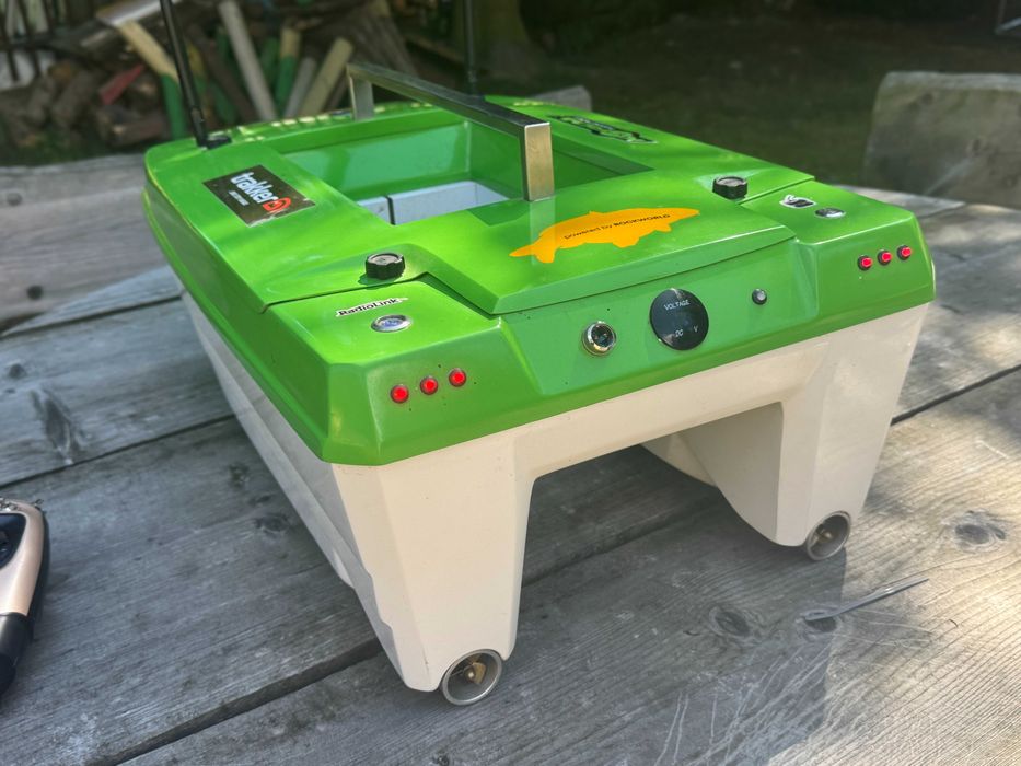 Łódka zanętowa Szanti + echosonda Deeper Pro Zator • OLX.pl