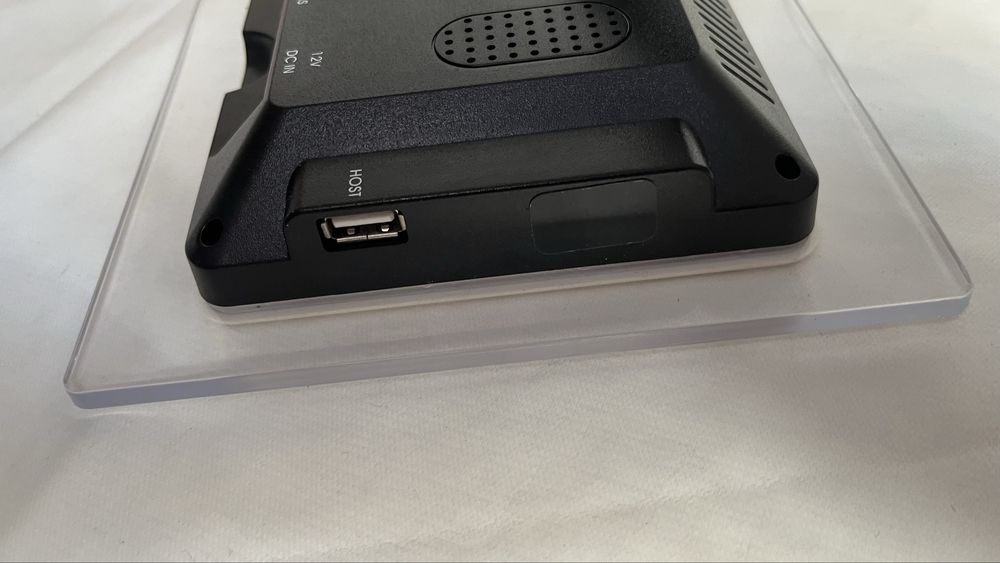 Moldura Digital 7" CF700B – Suporte a SD/MMC/MS e USB
