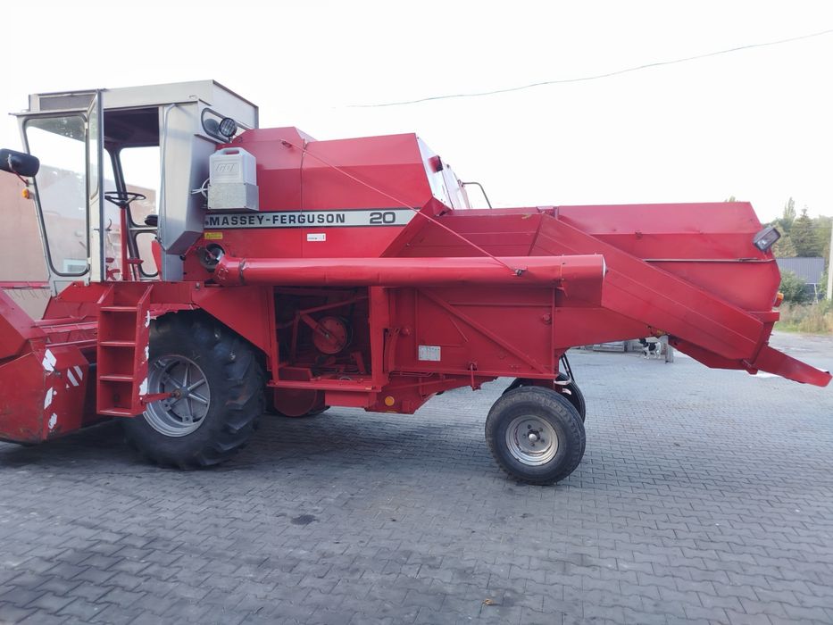 Комбайн Массей Фергюсон 20. Massey Ferguson 20