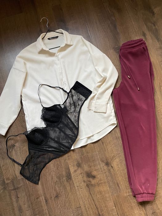 Nowy gorset koronkowy