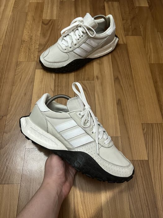 Чоловічі кросівки Adidas Retropy E5