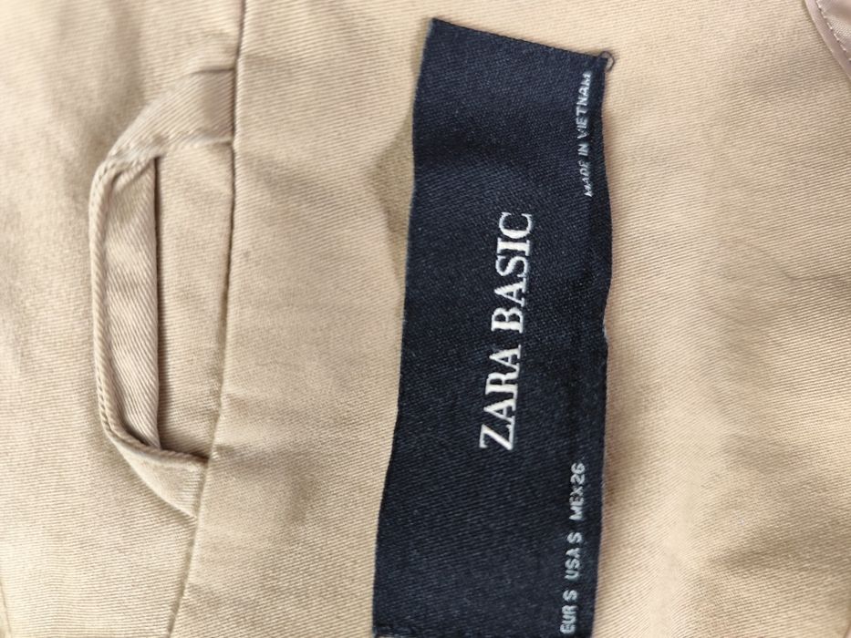 Женский весенний плащ фірми zara