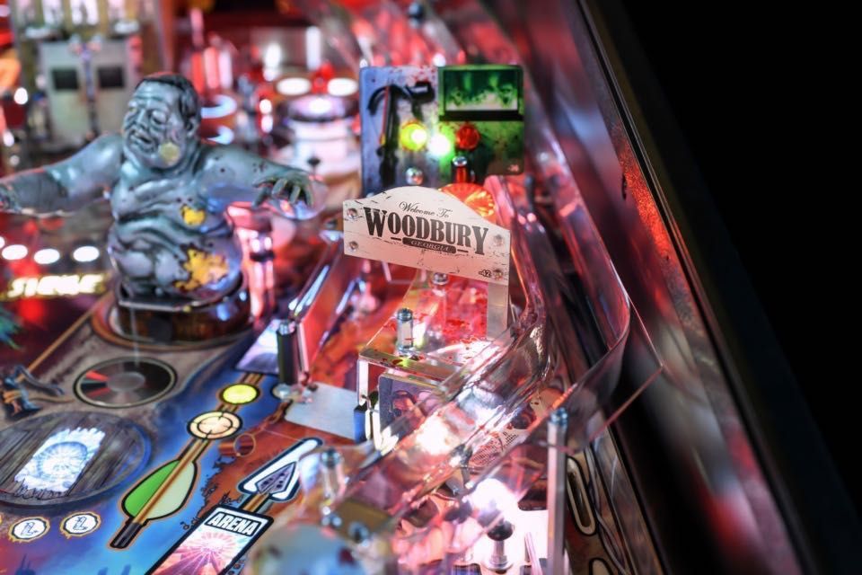 Flipper Pinball THE WALKING DEAD Remastered Stern PREMIUM - nowy