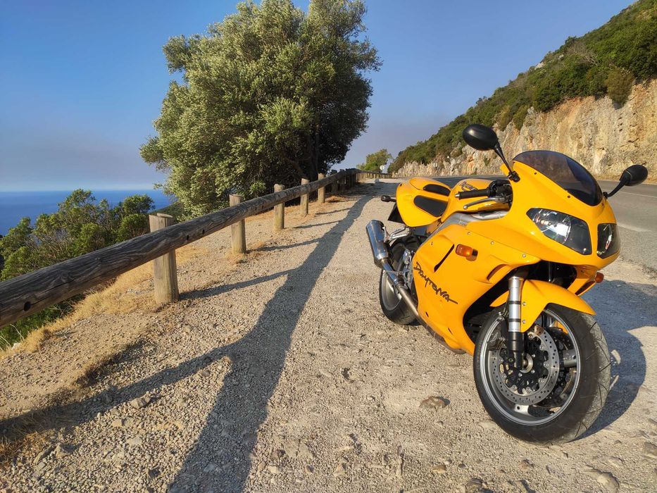 Triumph Daytona 955i