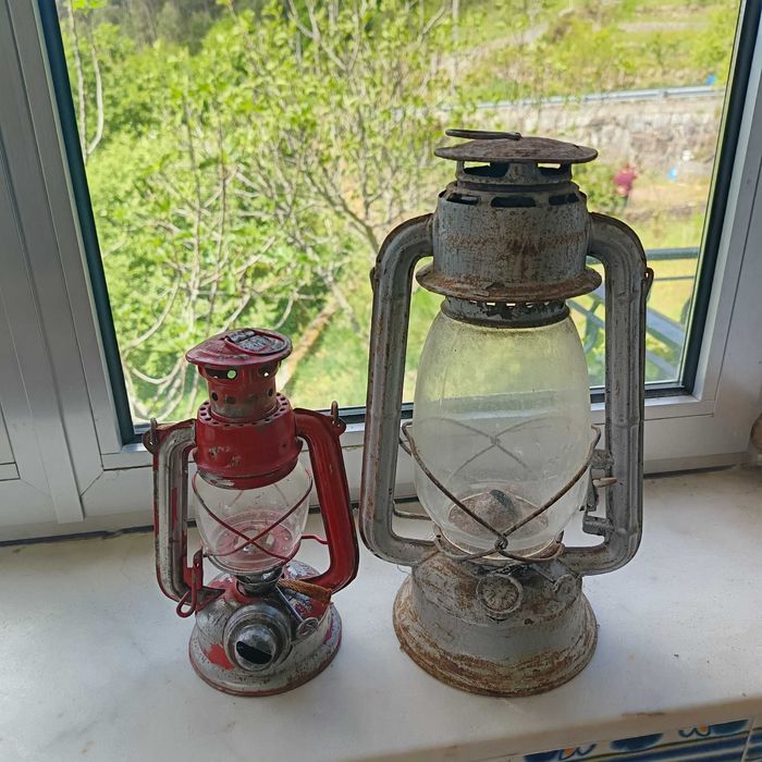 Conjunto de 2 Lanternas/Lampiões a Petróleo Vintage – Ideal para Restauro