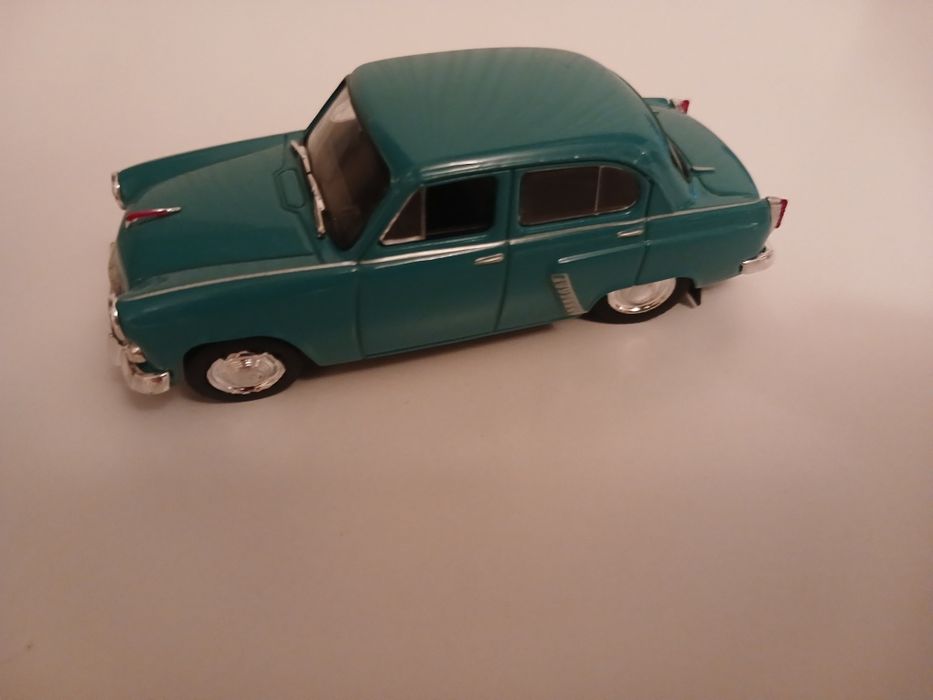 Колекційна машинка Москвич 402 випуск 68 Автолегенди СРСР