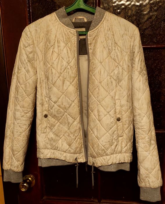 Куртки в гарному стані