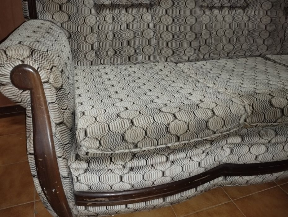 Sofá cama vintage + 2 sofás individuais