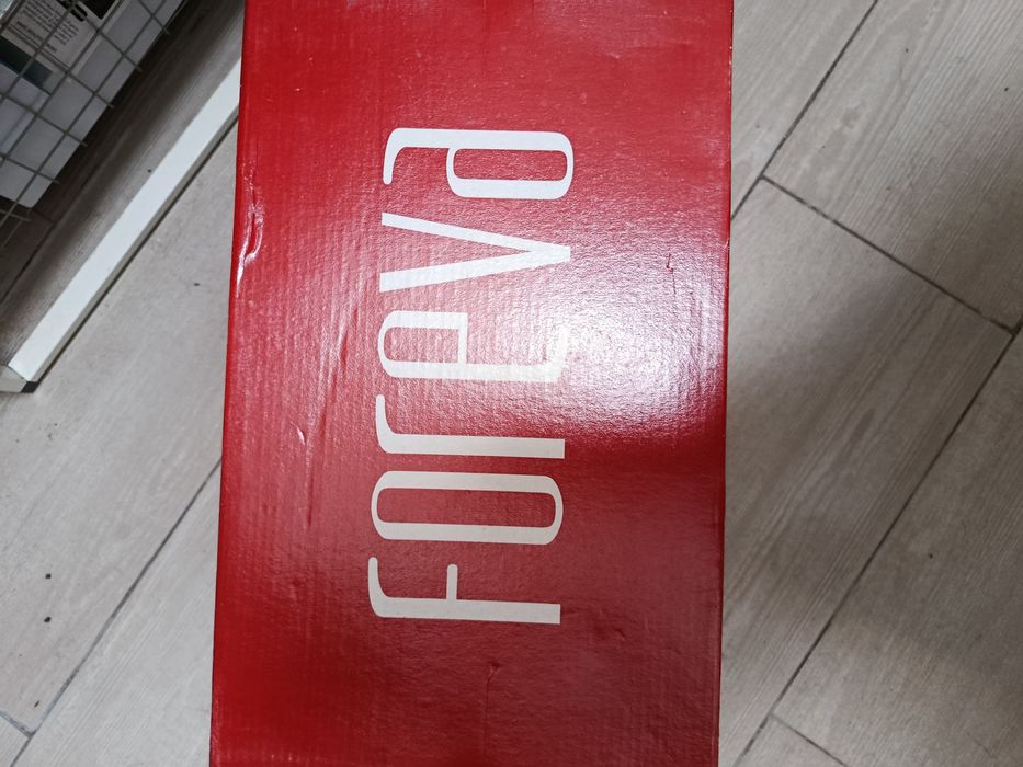 Sapatos de pele FOREVA