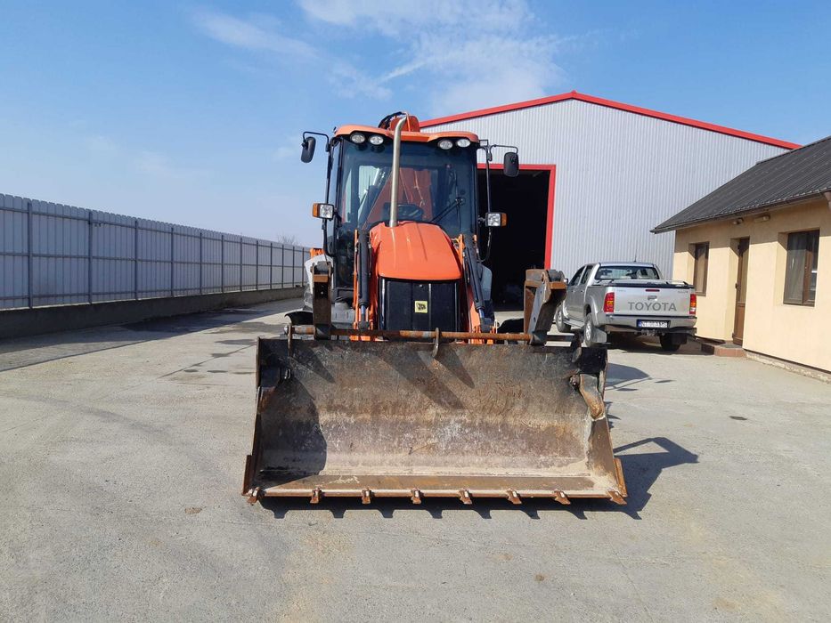 екскаватор-навантажувач 3СХ