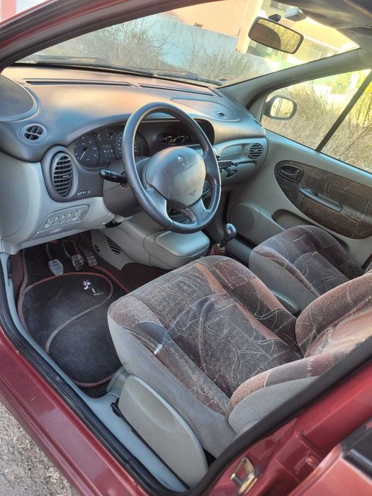 RENAULT Mégane Scenic