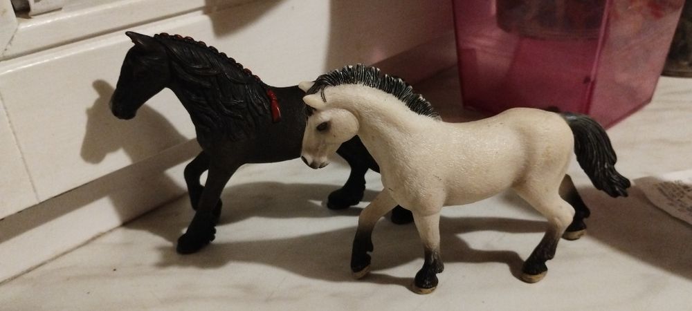 2 konie schleich