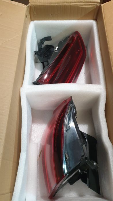 Фари задні (ліва/права) Audi A6 c7 4g рестайлінг - червоні повороти