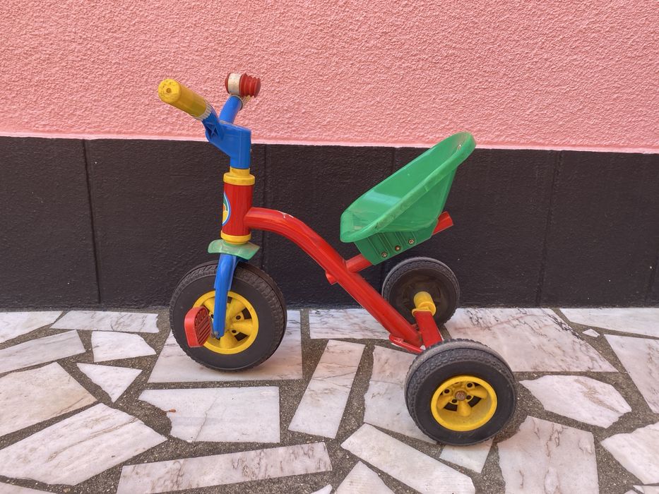 Triciclo usado para crianças