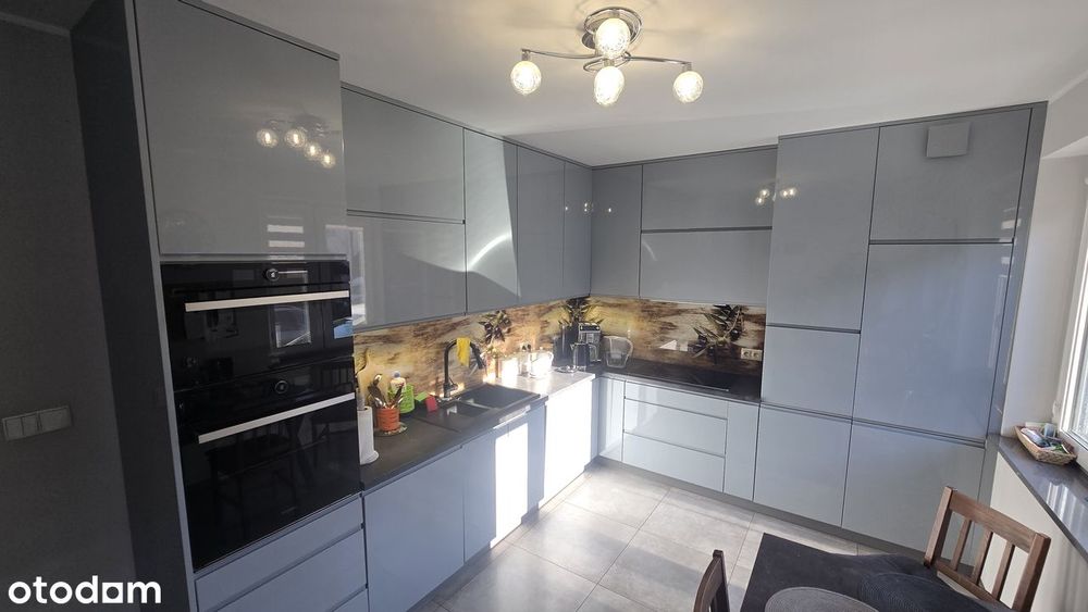 Dom 250 m² z Sauną, Tarasem i Garażem – 5 Pokoi, Działka 500 m²