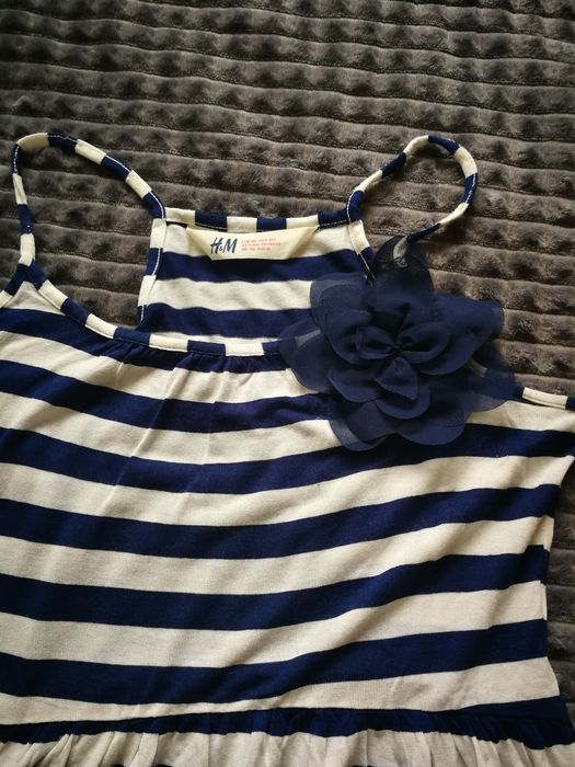 Sukienka dla dziewczynki rozm 140/146 H&M