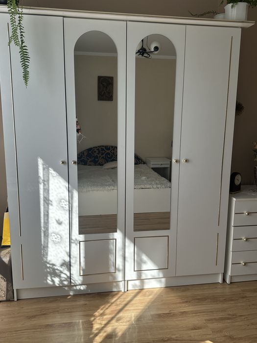 Zestaw mebli do sypialni