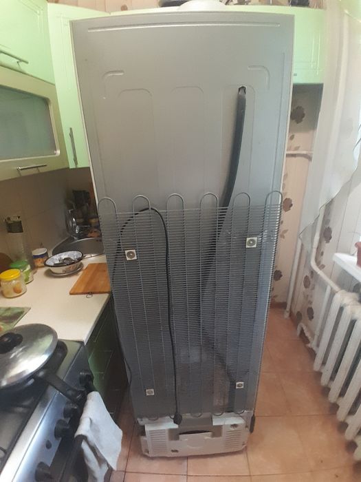 Холодильник Samsung RL28DBSW