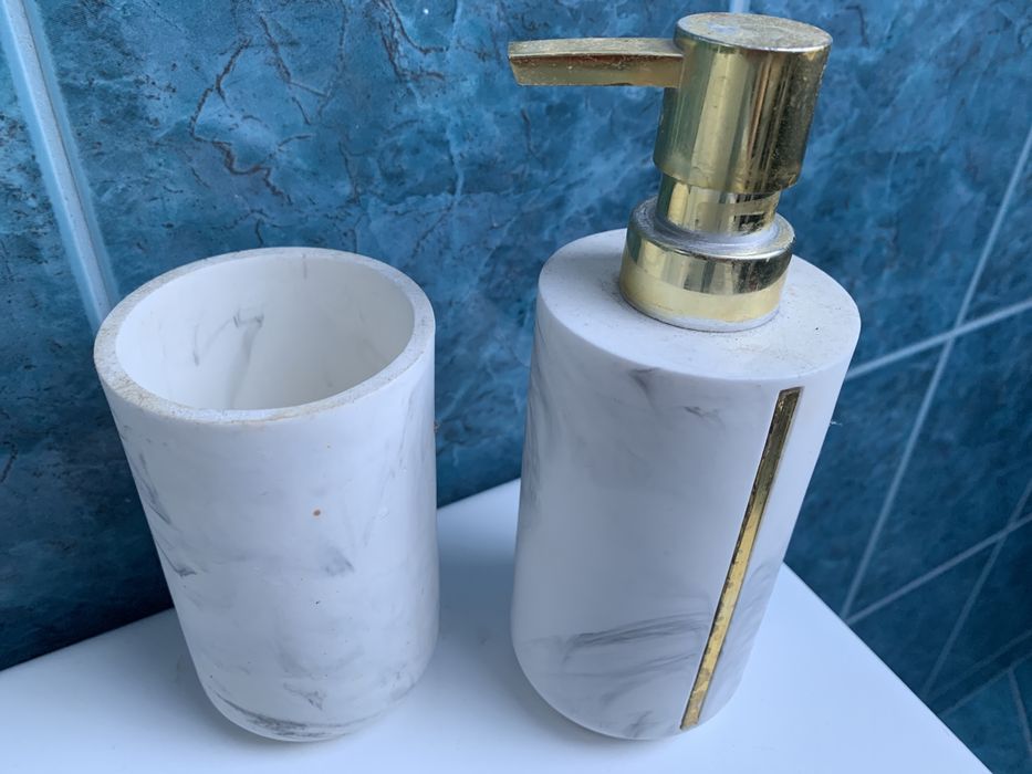 Zestaw pojemników do lazienki