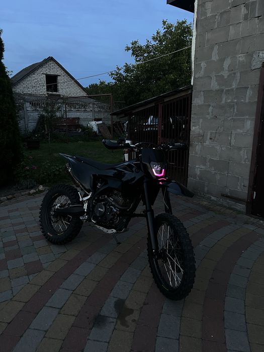 Продам кові адванс 300 фрі райд