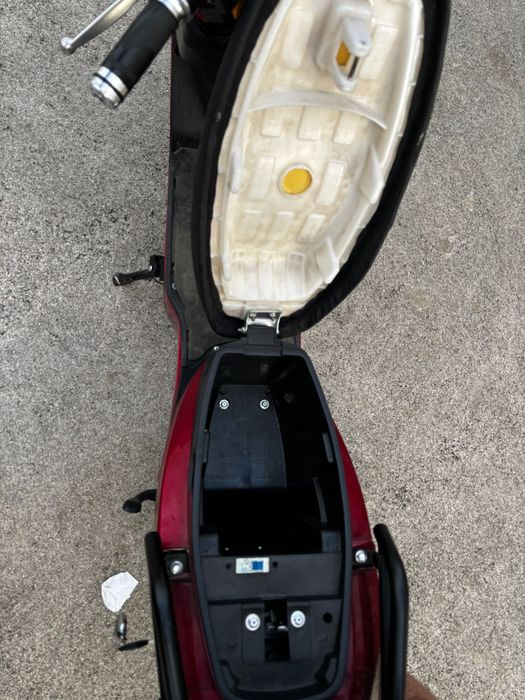 Scooter Elétrica Aroli Raider 250 (Com Bateria Nova)